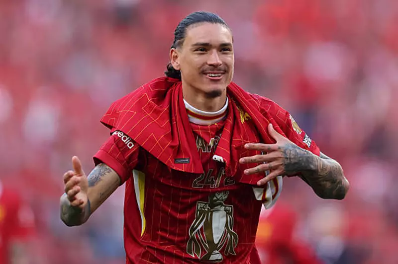 داروين نونيز مهاجم ليفربول